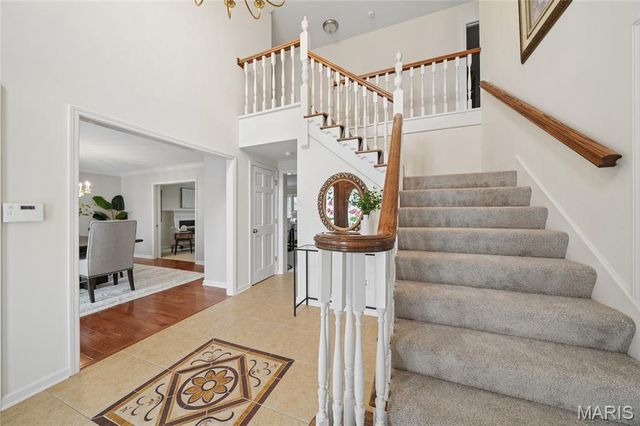 12856 Pointe Drive, Sunset Hills, MO 63127