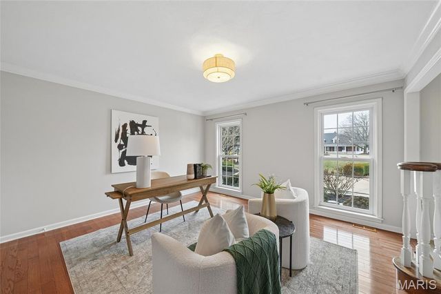 12856 Pointe Drive, Sunset Hills, MO 63127