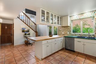 1343 Acequia Borrada, Santa Fe, NM 87507
