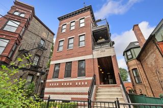 2014 N SEMINARY Avenue 1, Chicago, IL 60614
