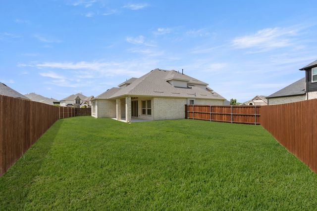 7035 Moss Lake Drive, Grand Prairie, TX 75054