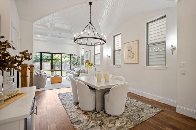 536 W 26th Street, Houston, TX 77008