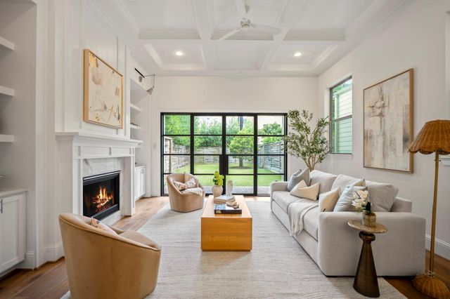 536 W 26th Street, Houston, TX 77008