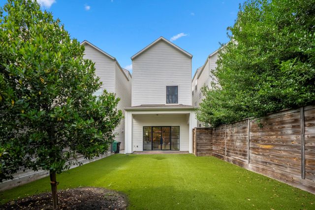 536 W 26th Street, Houston, TX 77008