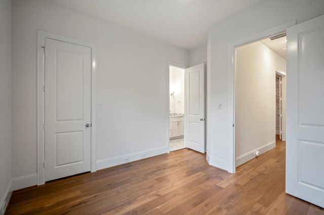 536 W 26th Street, Houston, TX 77008