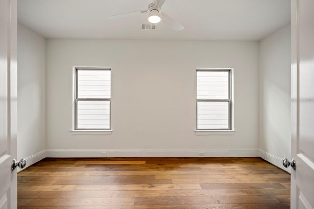 536 W 26th Street, Houston, TX 77008