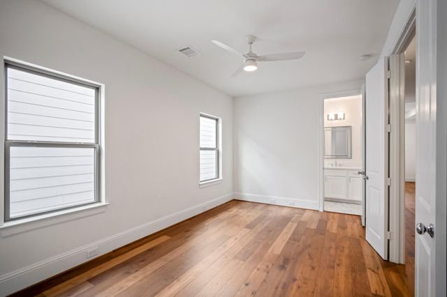 536 W 26th Street, Houston, TX 77008