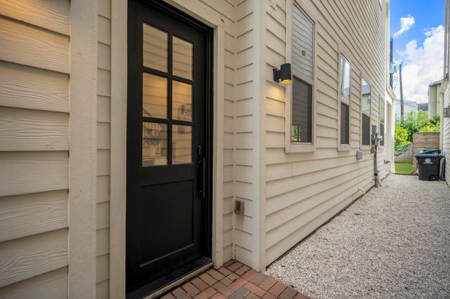 536 W 26th Street, Houston, TX 77008