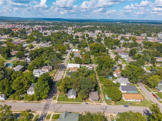 1811 H Street, Fort Smith, AR 72901