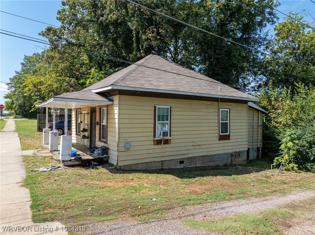 1811 H Street, Fort Smith, AR 72901