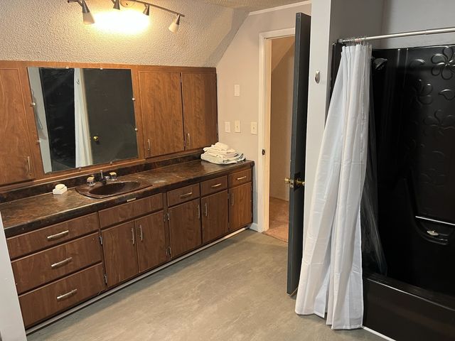 410 Wagon Creek Loop, Creal Springs, IL 62922