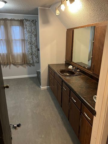 410 Wagon Creek Loop, Creal Springs, IL 62922