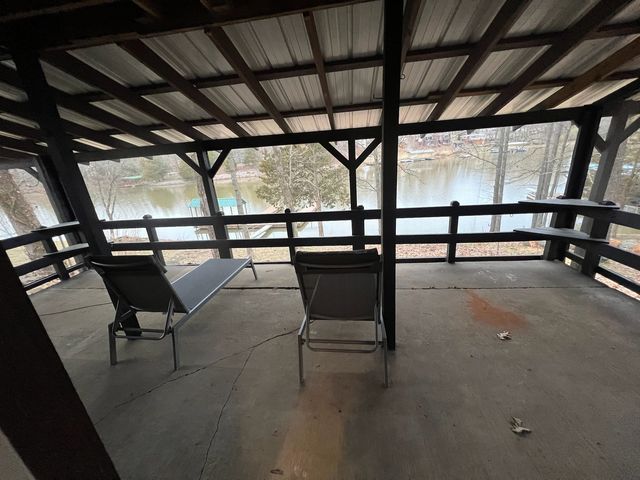 410 Wagon Creek Loop, Creal Springs, IL 62922