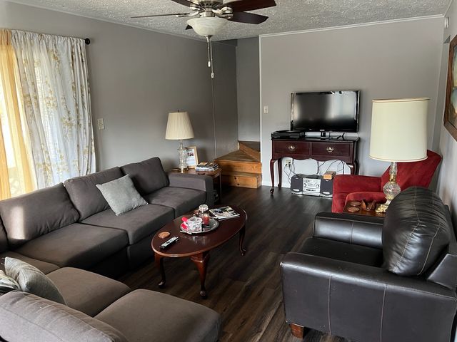 410 Wagon Creek Loop, Creal Springs, IL 62922