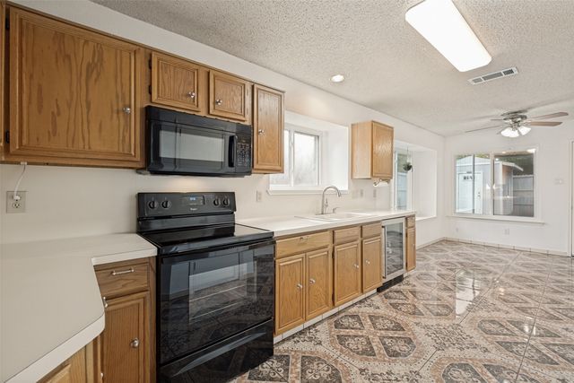 1525 Liberty Lane, Mesquite, TX 75149