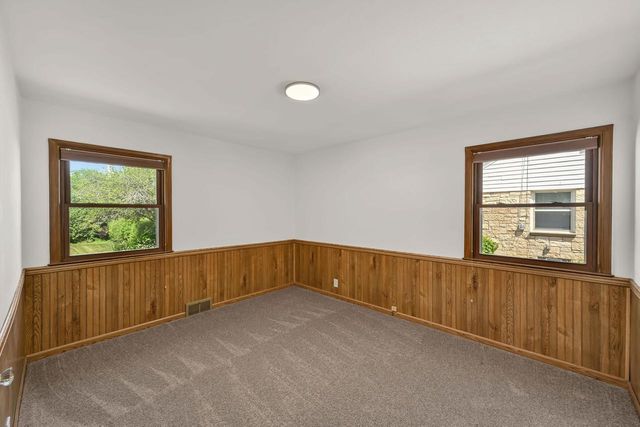 6319 N Bay Ridge AVENUE, Whitefish Bay, WI 53217