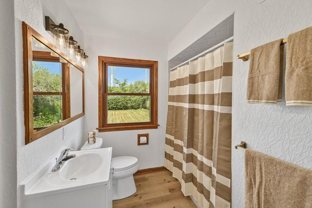 6319 N Bay Ridge AVENUE, Whitefish Bay, WI 53217