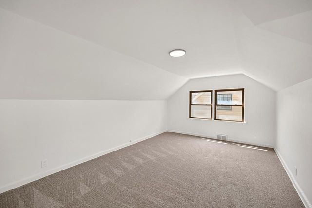 6319 N Bay Ridge AVENUE, Whitefish Bay, WI 53217