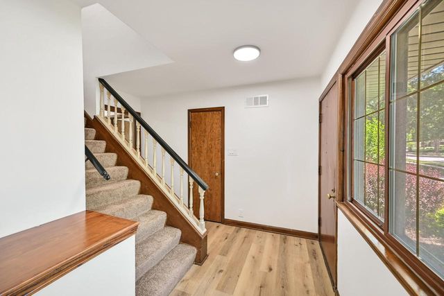 6319 N Bay Ridge AVENUE, Whitefish Bay, WI 53217