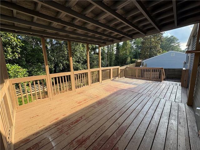1185 Worthington Hills Drive, Roswell, GA 30076