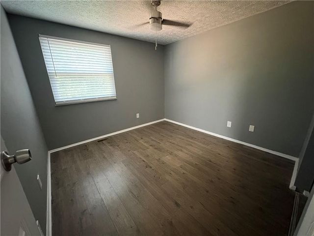 1185 Worthington Hills Drive, Roswell, GA 30076