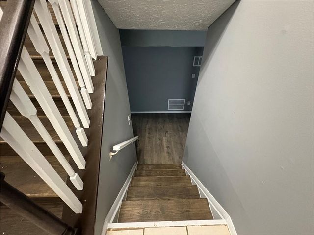 1185 Worthington Hills Drive, Roswell, GA 30076