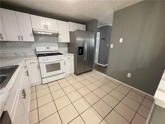 1185 Worthington Hills Drive, Roswell, GA 30076
