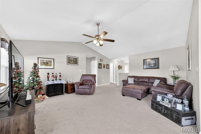 349 Rock Ridge Road, Wentzville, MO 63385