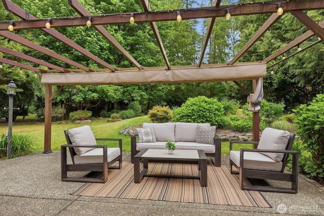 13320 227th Avenue NE, Woodinville, WA 98077