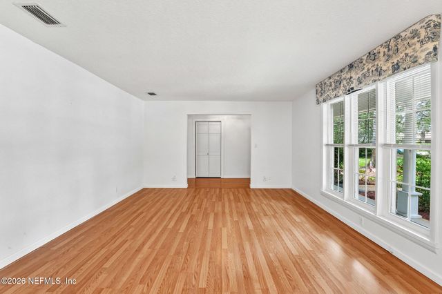 2432 LAKEVIEW Drive, Orange Park, FL 32073