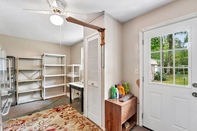 2432 LAKEVIEW Drive, Orange Park, FL 32073