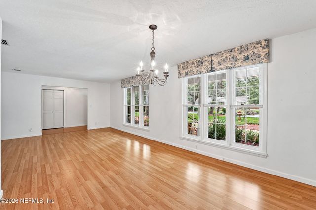 2432 LAKEVIEW Drive, Orange Park, FL 32073