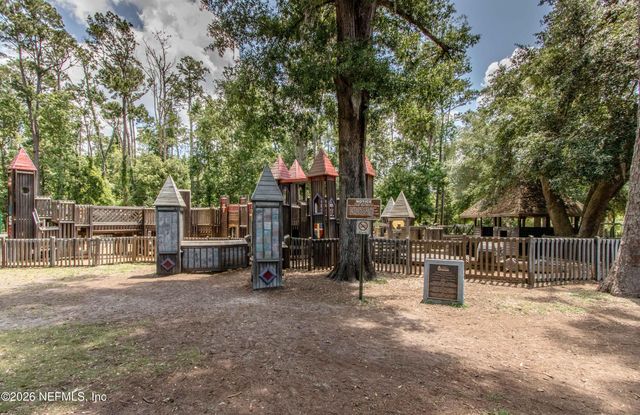 2432 LAKEVIEW Drive, Orange Park, FL 32073