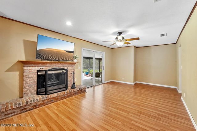 2432 LAKEVIEW Drive, Orange Park, FL 32073