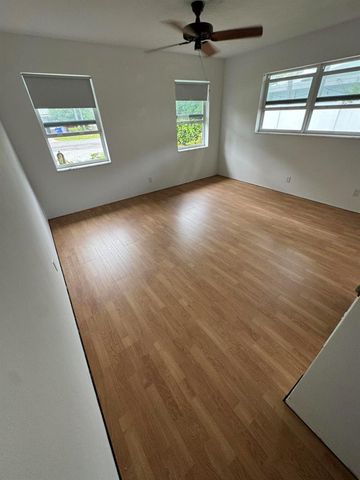 2560 NE 20th Street, Pompano Beach, FL 33062