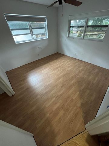 2560 NE 20th Street, Pompano Beach, FL 33062