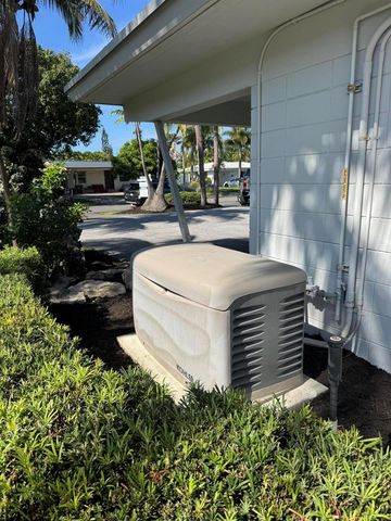 2560 NE 20th Street, Pompano Beach, FL 33062
