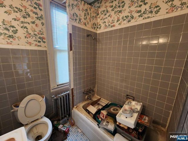4311 Cottage Avenue, North Bergen, NJ 07047
