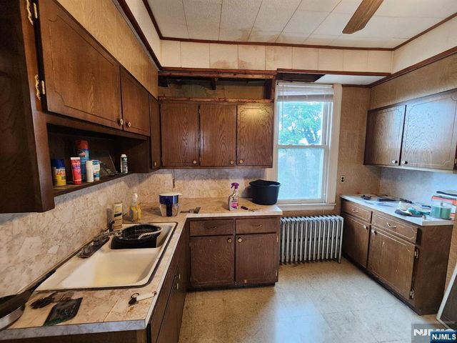 4311 Cottage Avenue, North Bergen, NJ 07047