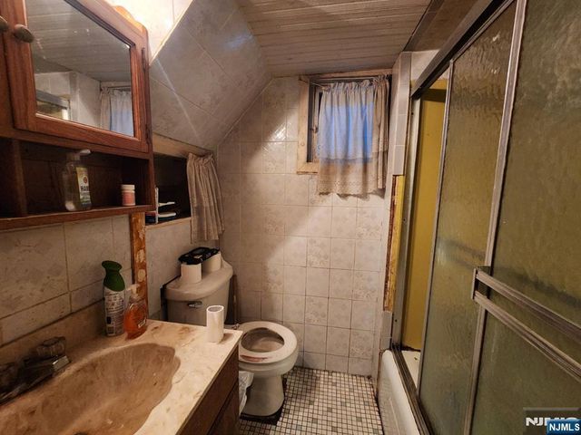 4311 Cottage Avenue, North Bergen, NJ 07047