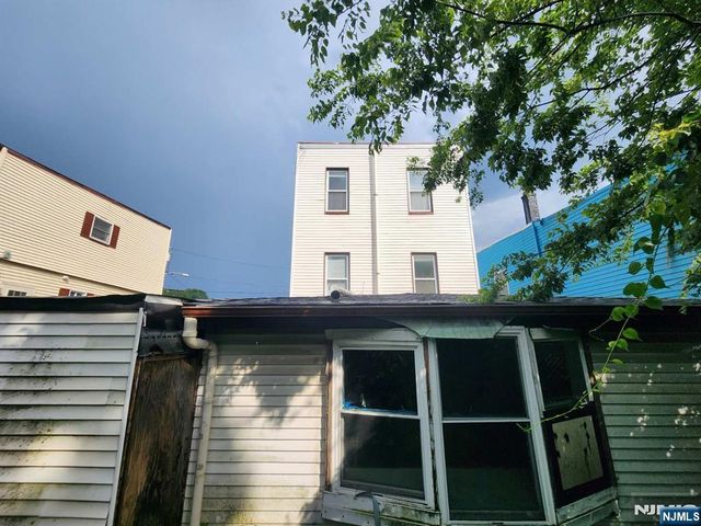4311 Cottage Avenue, North Bergen, NJ 07047
