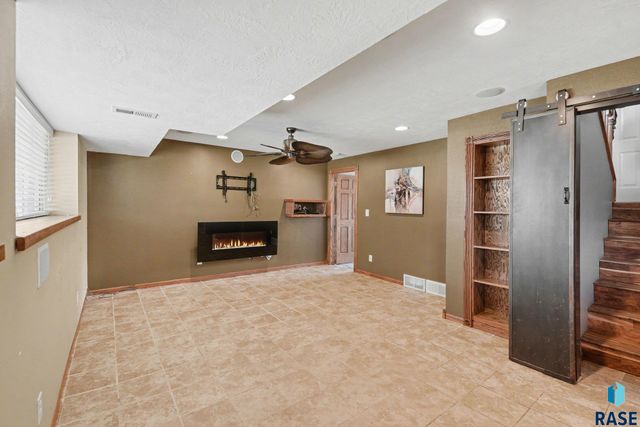 4612 S Wilson Ave Avenue, Sioux Falls, SD 57106