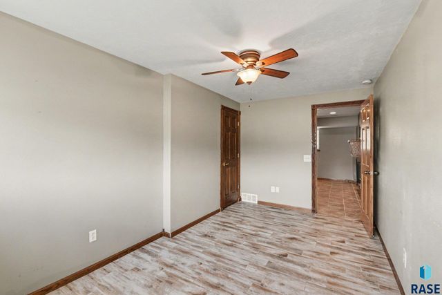 4612 S Wilson Ave Avenue, Sioux Falls, SD 57106