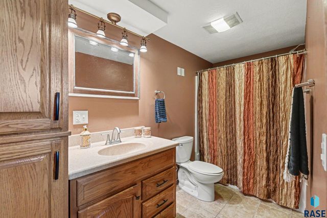 4612 S Wilson Ave Avenue, Sioux Falls, SD 57106