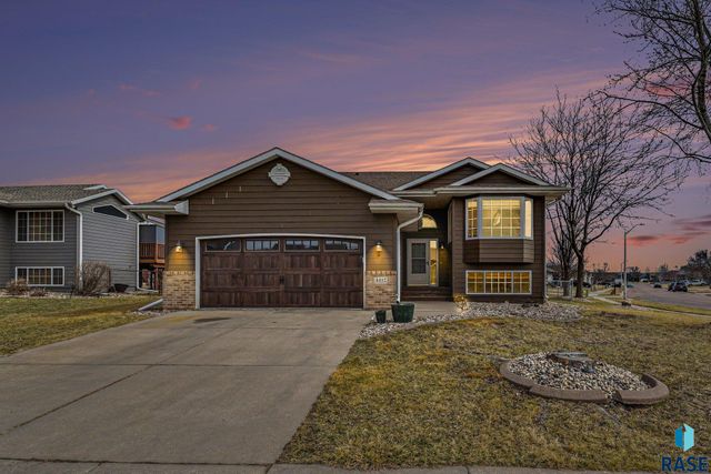 4612 S Wilson Ave Avenue, Sioux Falls, SD 57106