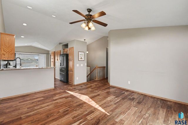 4612 S Wilson Ave Avenue, Sioux Falls, SD 57106