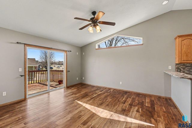 4612 S Wilson Ave Avenue, Sioux Falls, SD 57106