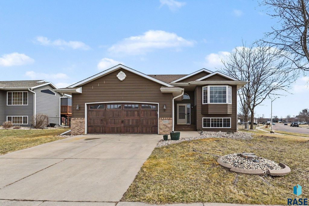 4612 S Wilson Ave Avenue, Sioux Falls, SD 57106