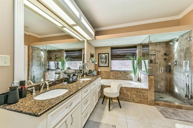 1719 Fairoaks Street, El Lago, TX 77586
