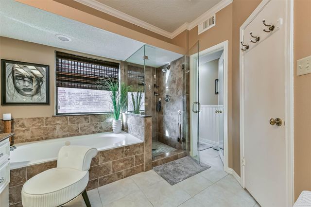 1719 Fairoaks Street, El Lago, TX 77586